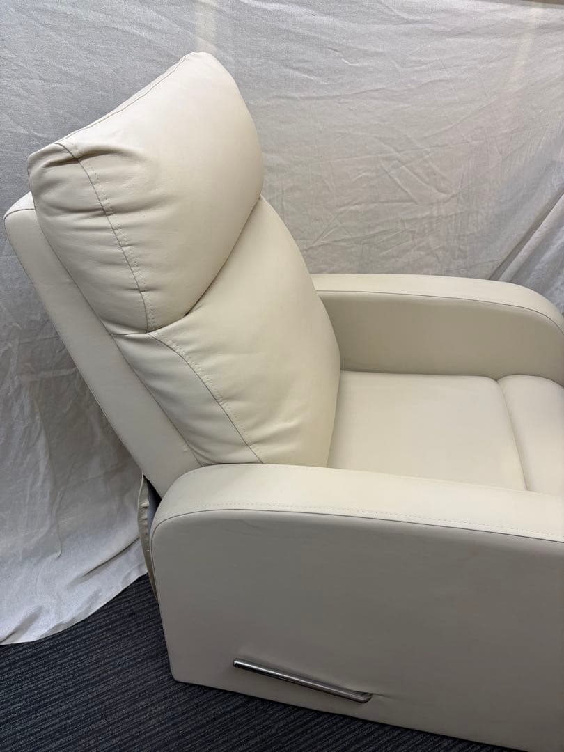 【美品】エステ マツエク ベッド　リクライニングチェア　アイボリー