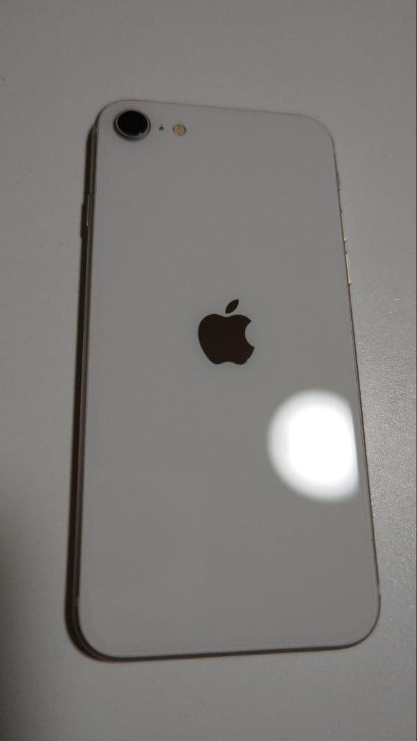 iPhone SE3 64GB 88% iOS18 SIMロック解除済み