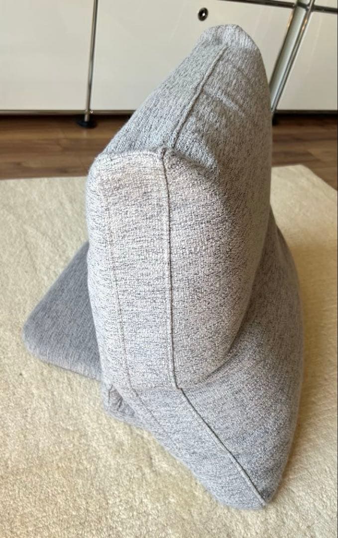 最終お値下げINCOONグレー　ギアクッション