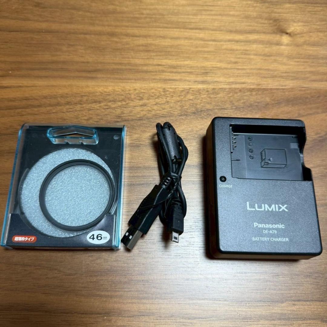 【極美品】パナソニック LUMIX DMC-G6W ダブルズームレンズキット