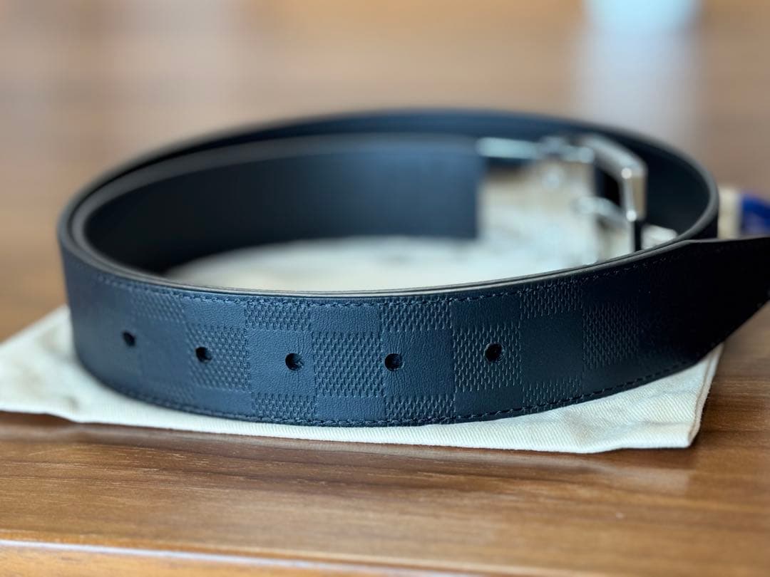 LOUIS VUITTON PARISサンチュール ベルト男性用ブラック