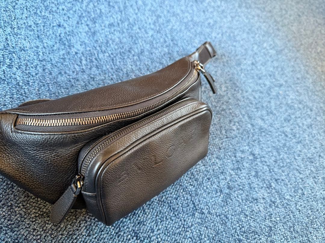 BVLGARI ブラック ボディバッグ