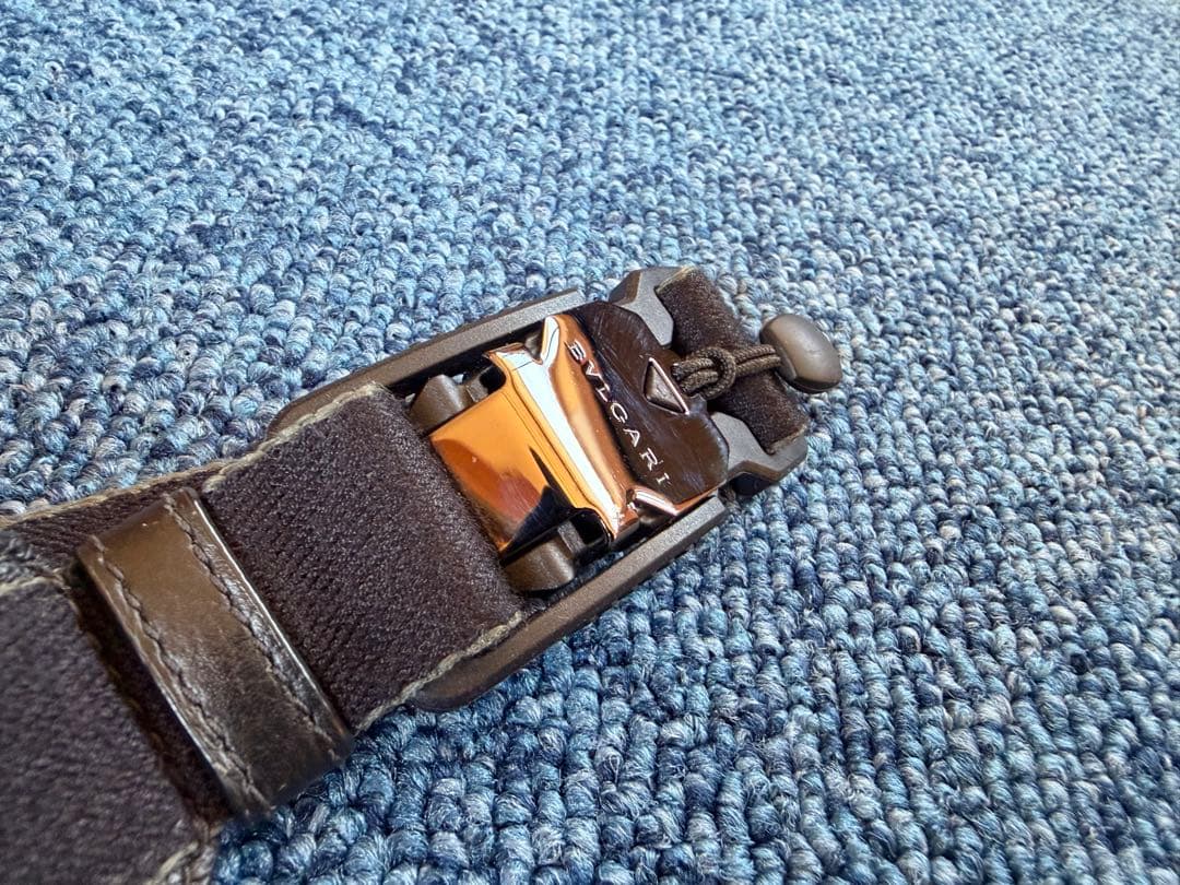 BVLGARI ブラック ボディバッグ