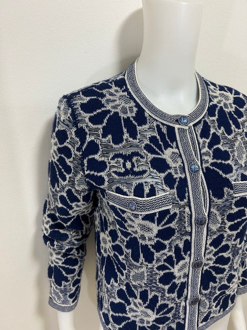 CHANEL カメリアフラワー アンサンブル カーディガン P63