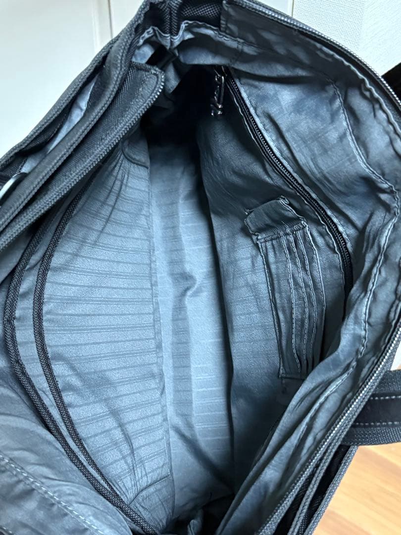 TUMI トートバッグ トゥミ PC収納 バリスティックナイロン 本革 レザー
