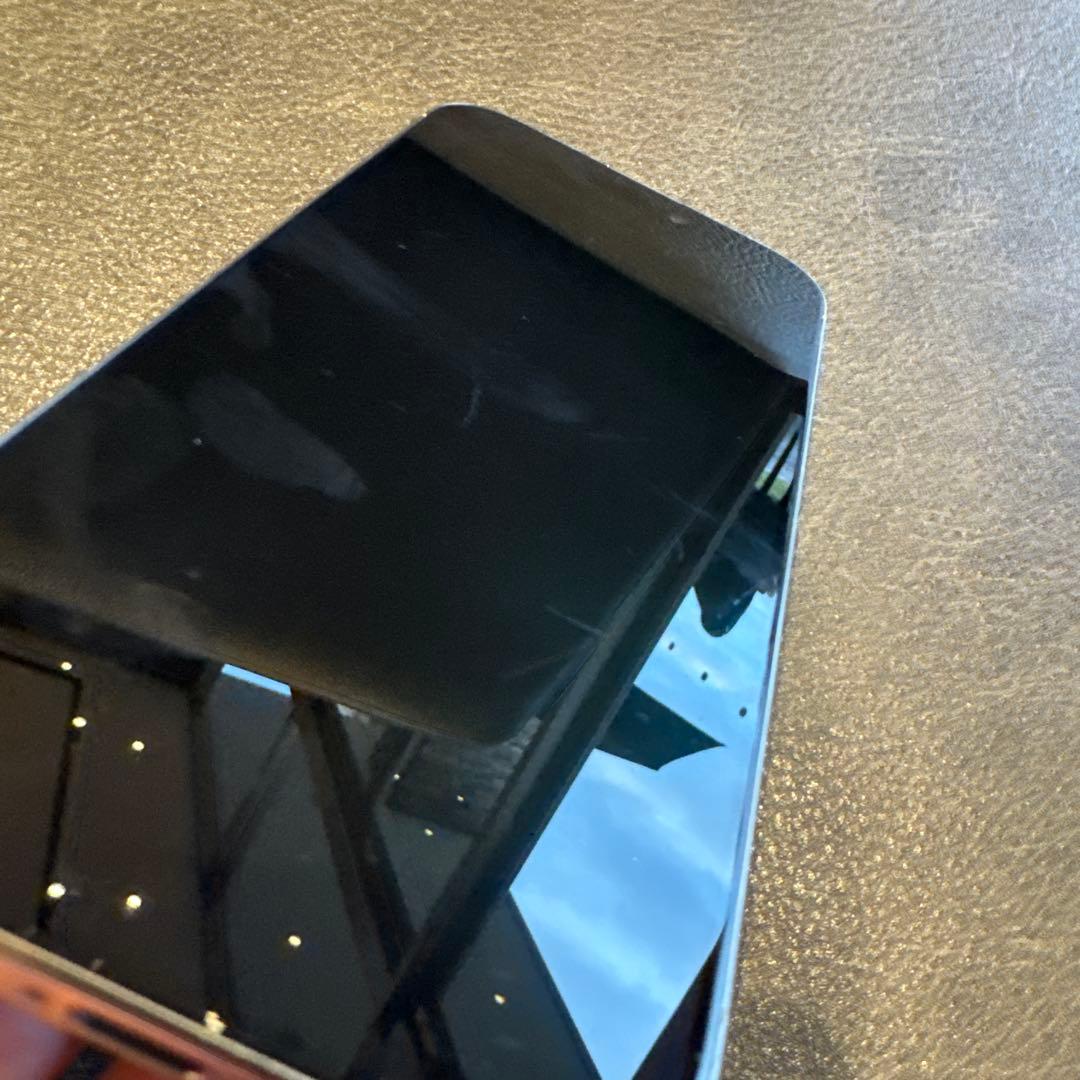 Apple iPhone 15 Pro 128GB 本体 ホワイトチタニウム