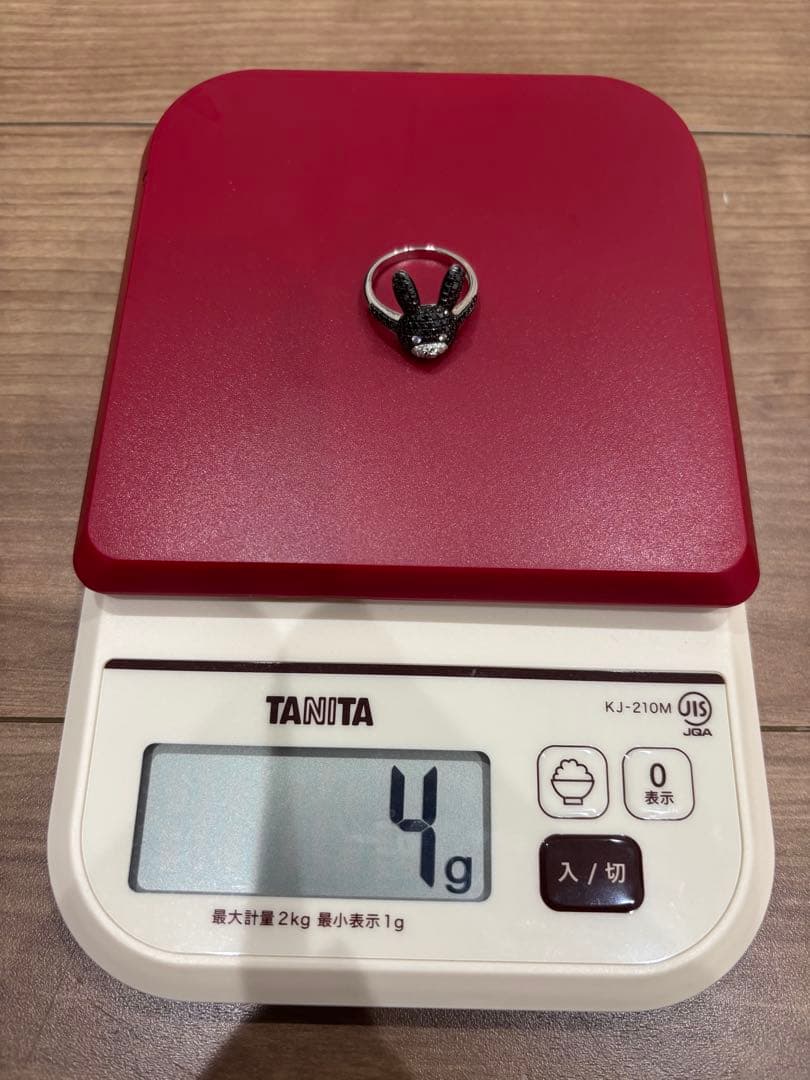 美品！　k18 WG ブラックダイヤ　ダイヤモンド　うさぎ　ラビット　リング