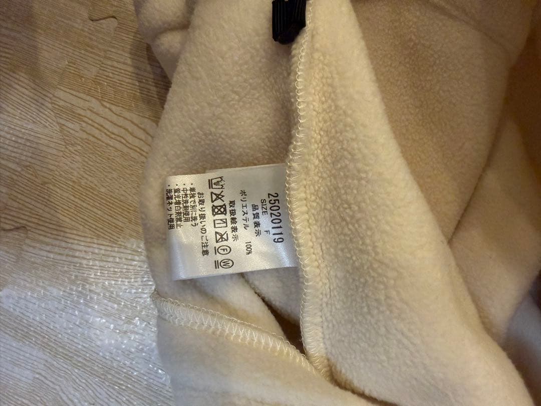 美品　machatt フリースプルオーバー