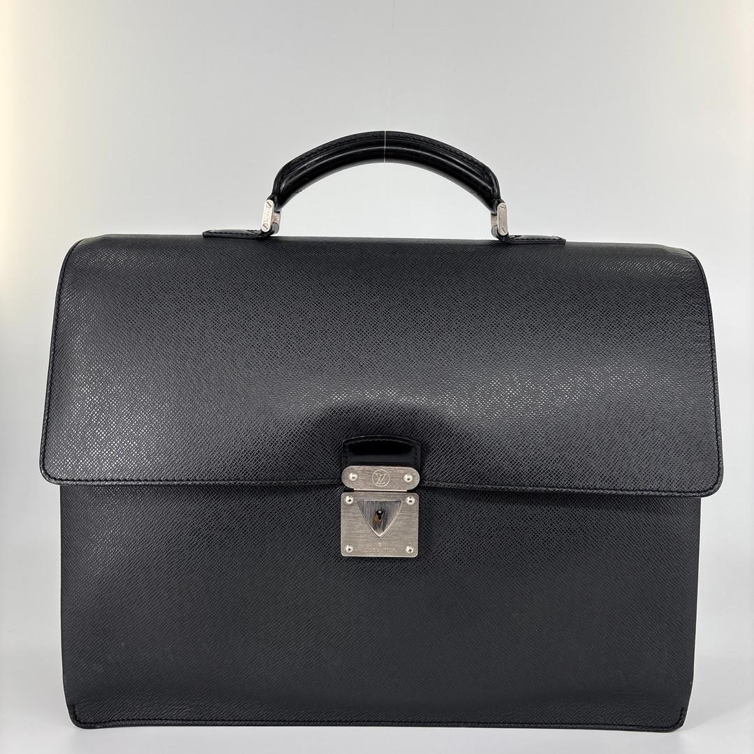 極美品 ルイヴィトン M31042 タイガ ロブスト2 ビジネスバッグ