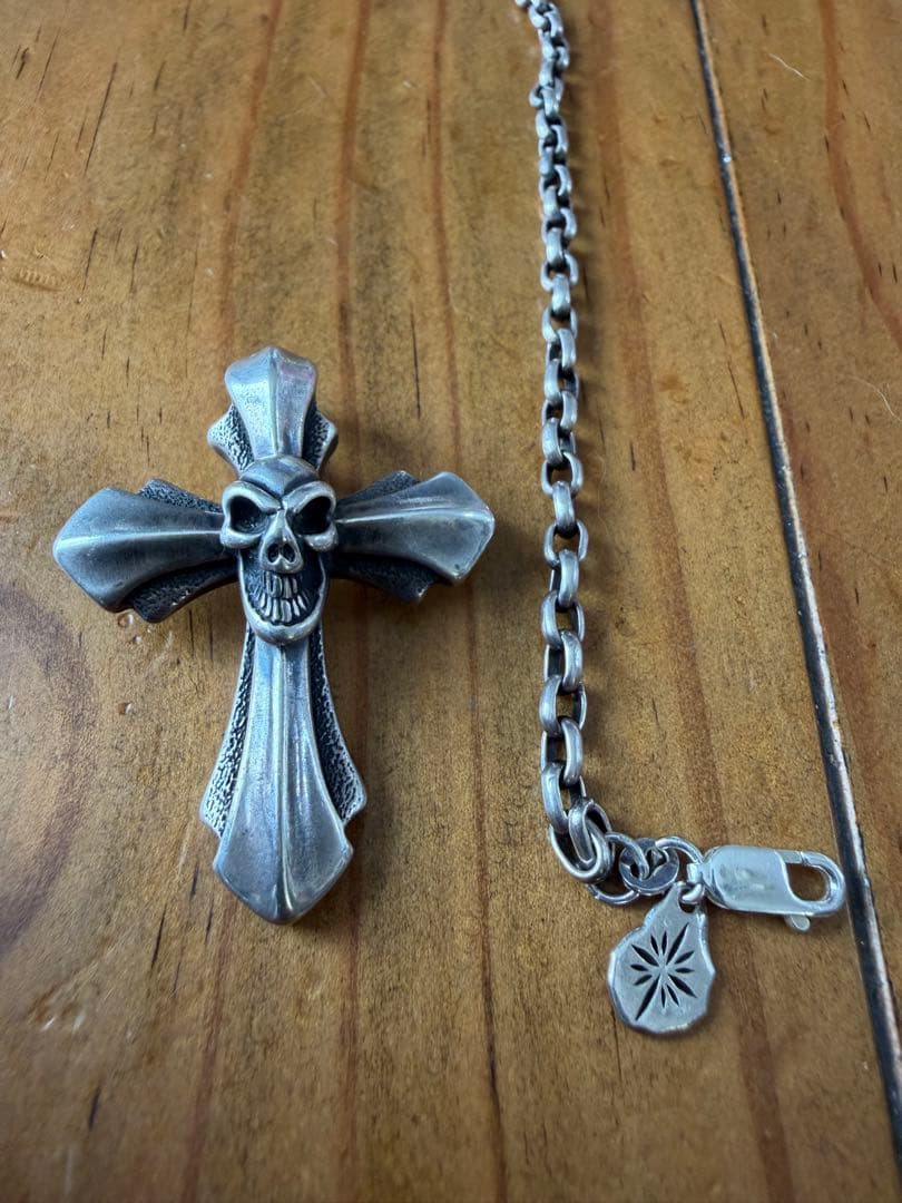 ビルウォールレザー 2005 スカルクロス➕SVネックレス参考価格109600円