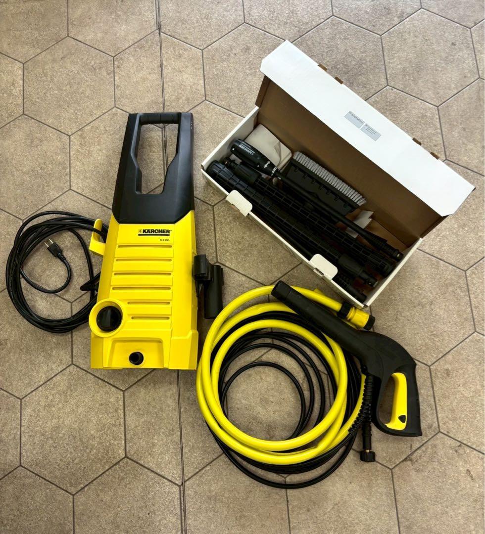 極美品 KARCHER 高圧洗浄機本体 K2.250 オプションホース付き