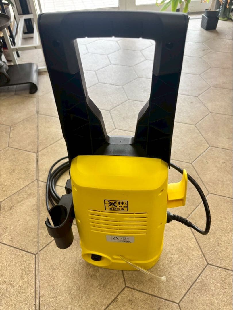 極美品 KARCHER 高圧洗浄機本体 K2.250 オプションホース付き