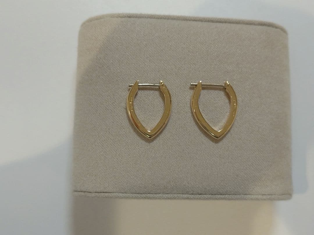 ポメラート　k18YG フープピアス pomellato