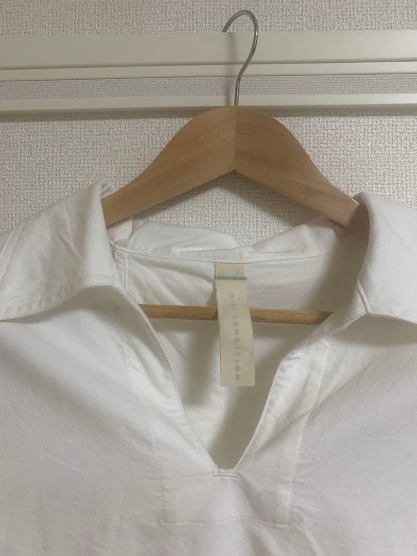 SHINYAKOZUKA/白シャツ