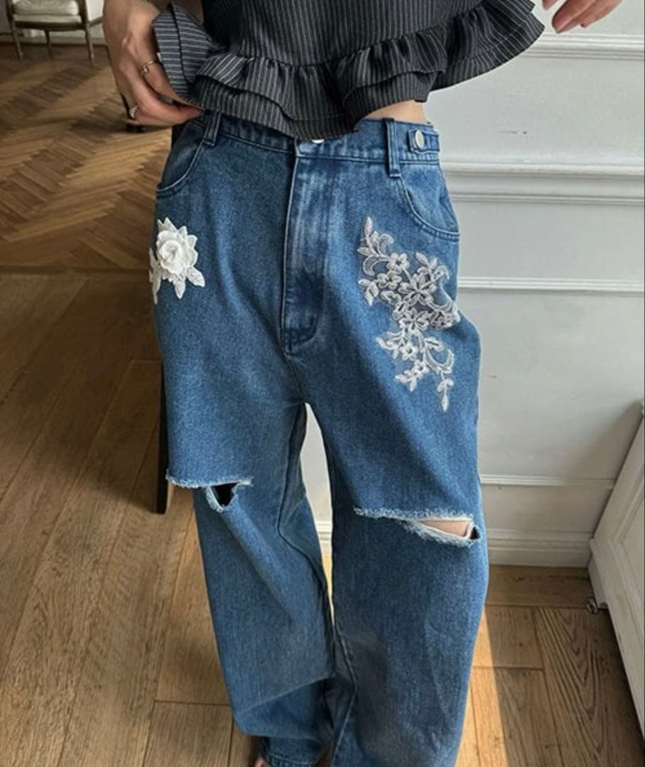 現行品✨️willfully レース 刺繍 ダメージ加工 ストレート デニム M