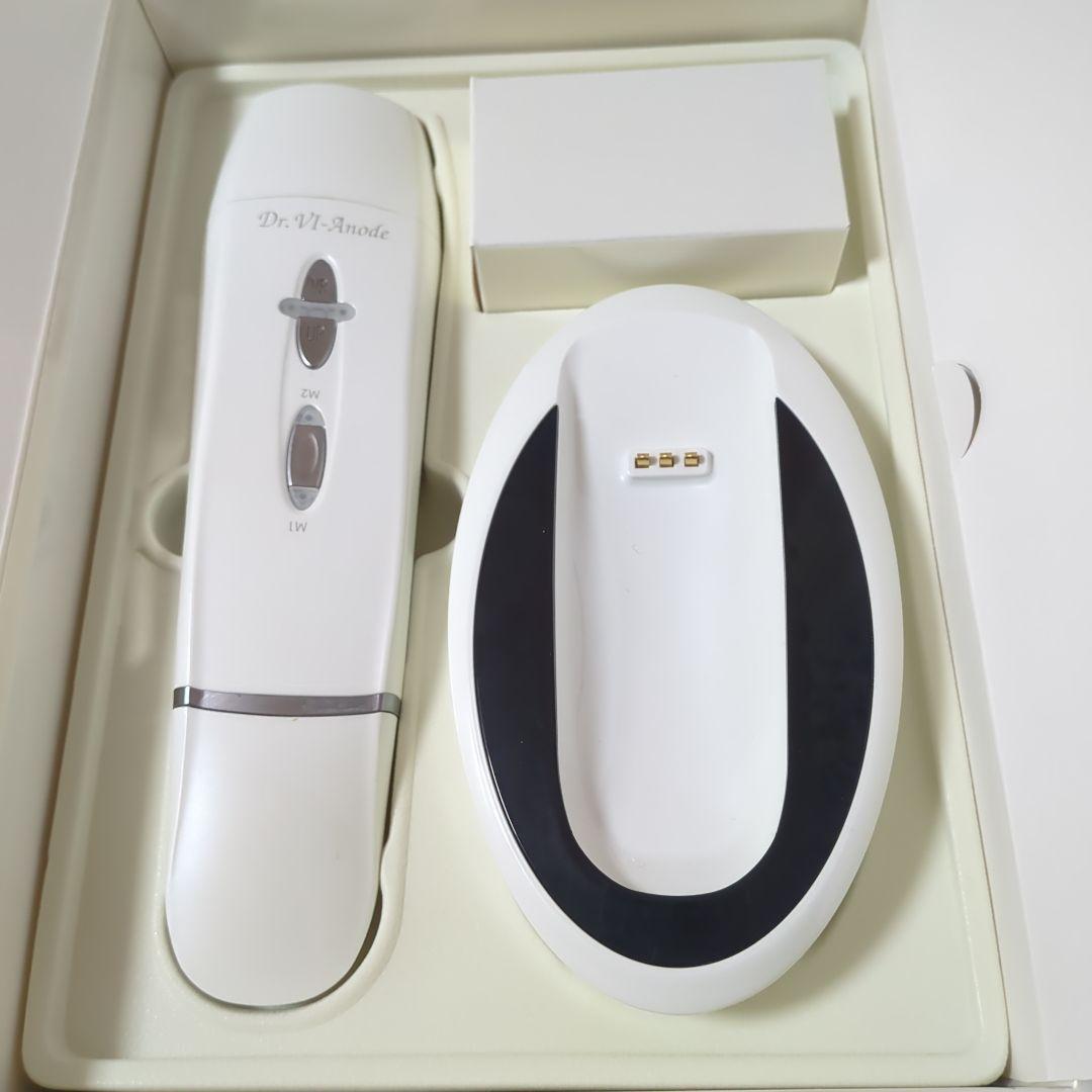 c*n様 美顔器 ドクター ヴィアノード Dr.VI-Anode 360° BE