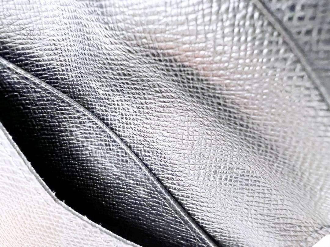 ルイヴィトン　タイガ　カルトドゥ　ヴィジット　名刺入れ　M30922