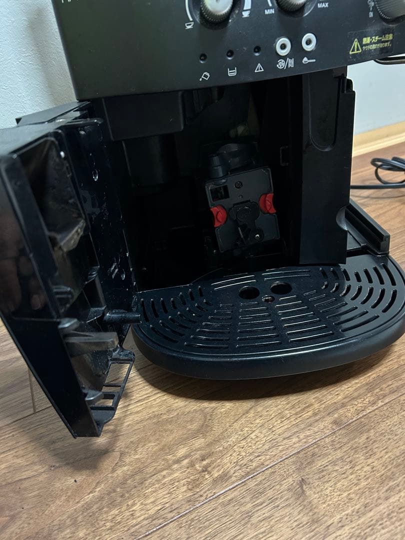 デロンギ　マグニフィカ　全自動コーヒーマシン