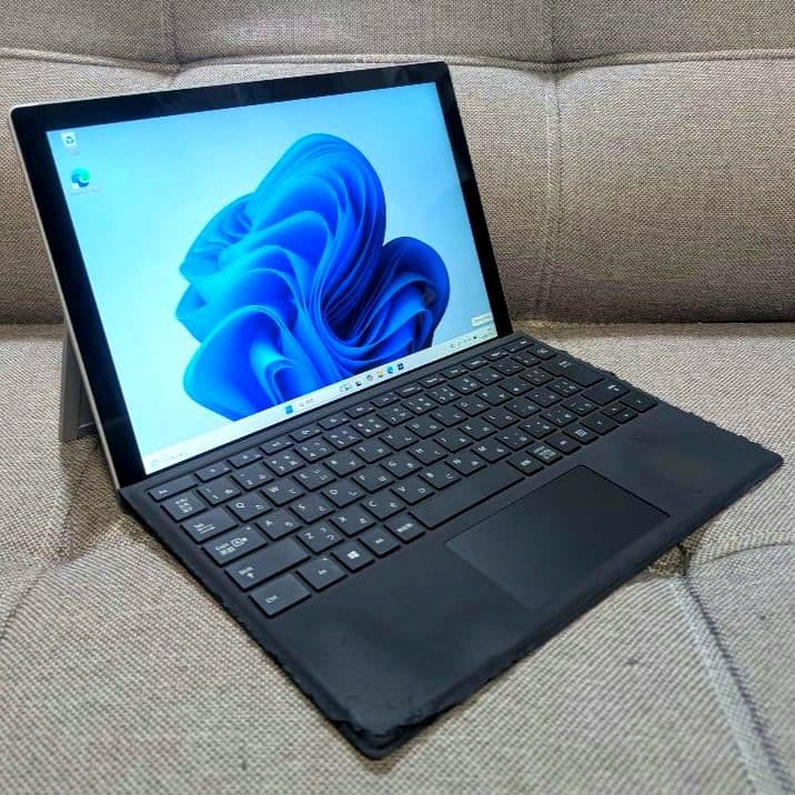 Surface Pro 7 i5 8GB 256GBタイプカバー付き 3