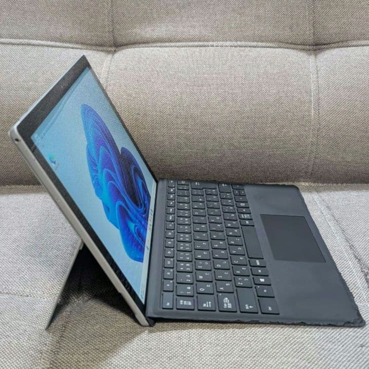 Surface Pro 7 i5 8GB 256GBタイプカバー付き 3