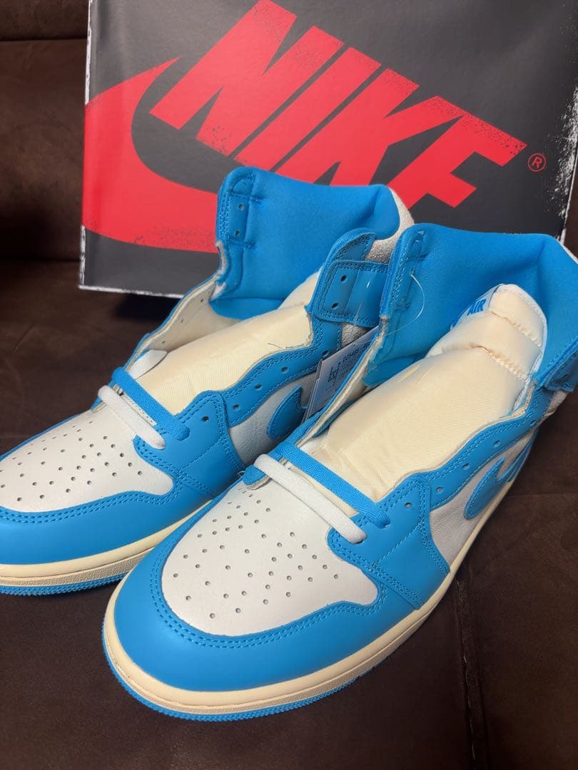 靴 Nike Air Jordan 1 High OG UNC Reimagined