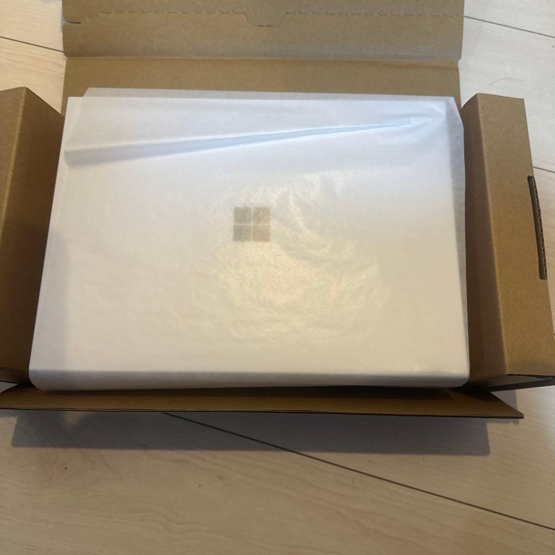 Surface Pro 12インチ（新品未開封)