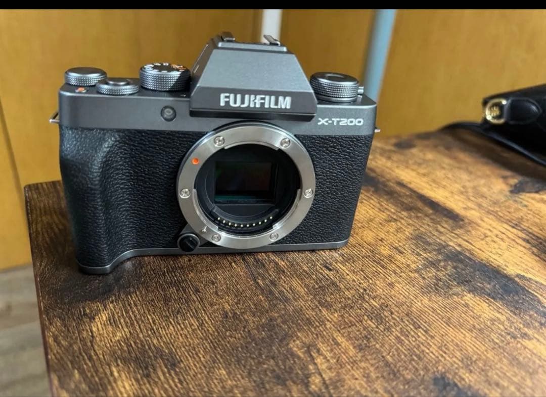 FUJIFILM X-T200 ボディ ダークシルバー ミラーレスカメラ
