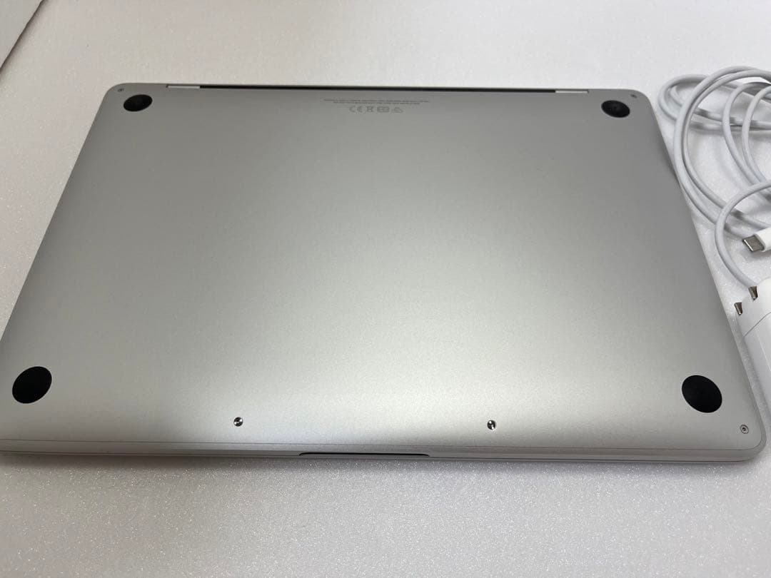 Apple MacBook Pro M2 13インチ 2022 1TB/16G