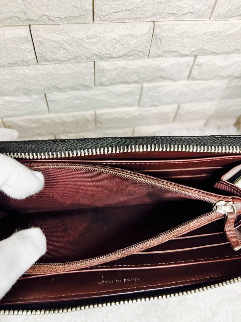 シャネル キャビアスキン ラウンドジップ長財布