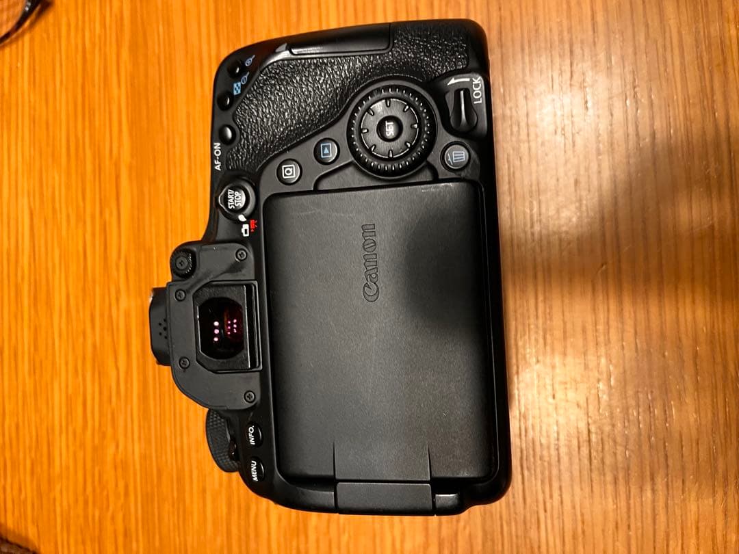 Canon EOS 80D デジタル一眼レフカメラ