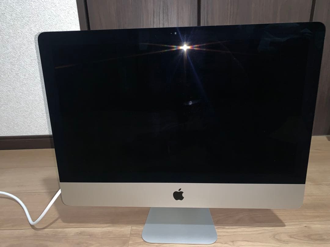 Apple iMac 21.5インチ Intel Core i5