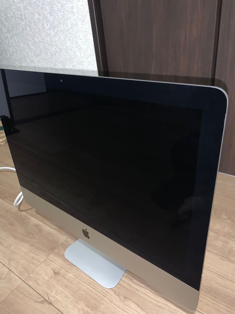 Apple iMac 21.5インチ Intel Core i5
