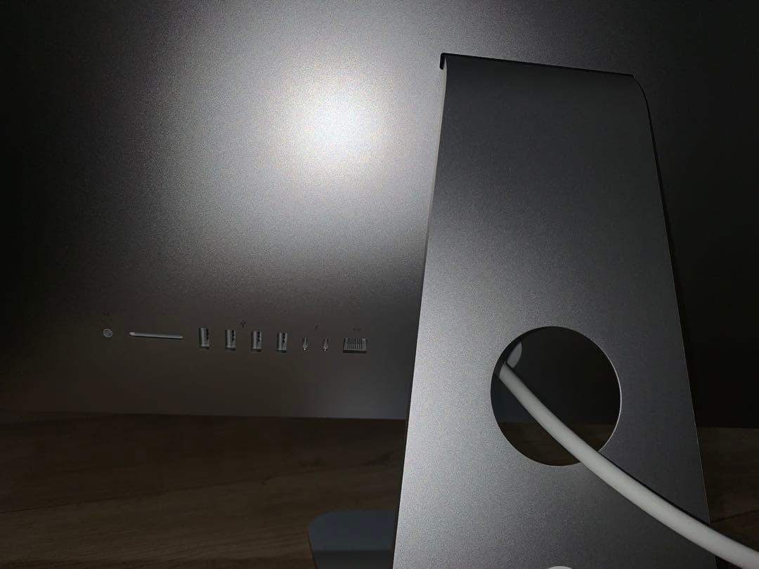 Apple iMac 21.5インチ Intel Core i5