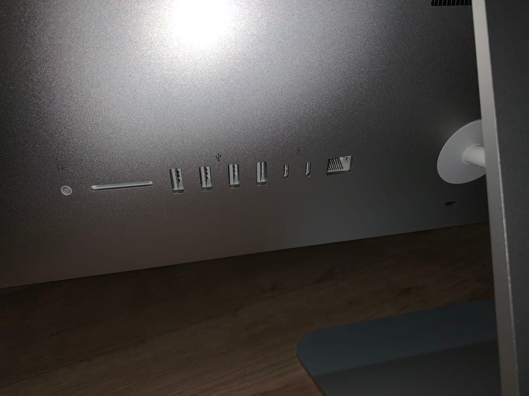 Apple iMac 21.5インチ Intel Core i5