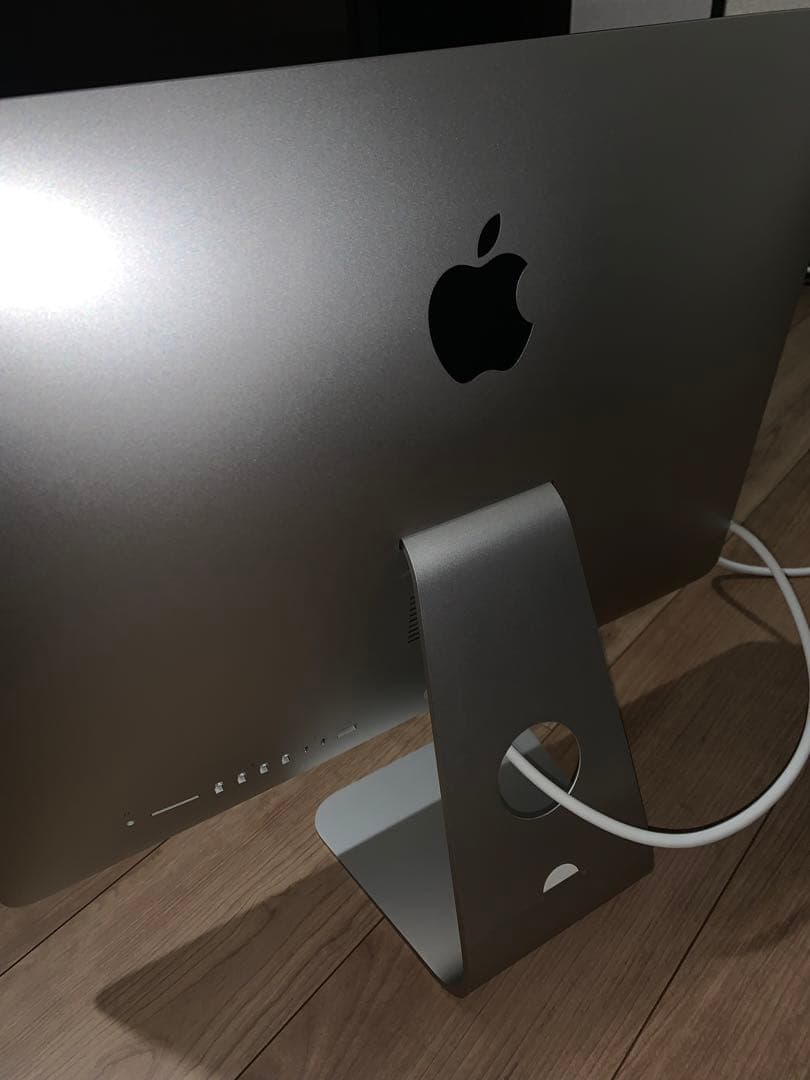 Apple iMac 21.5インチ Intel Core i5