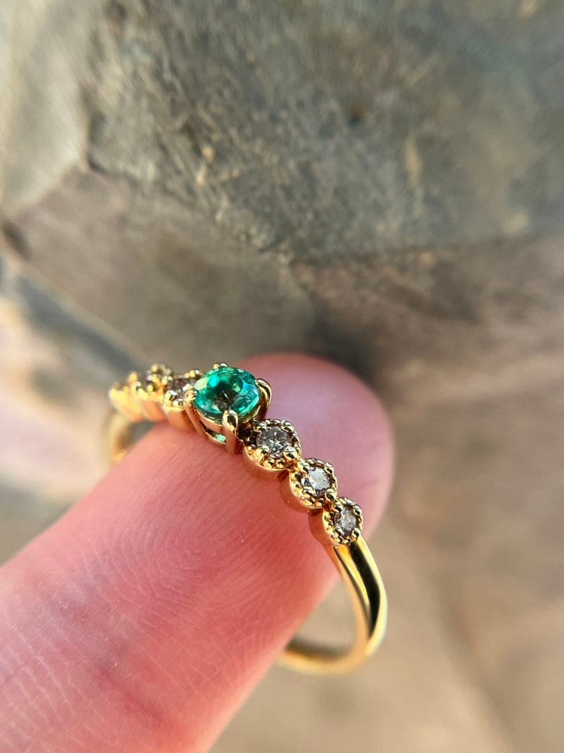 新品K18YGエメラルド0.16ctダイヤモンドリング指輪