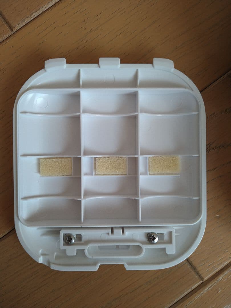 【中古品】SONY ポータブルラジオ FM/AMシャワーラジオ「ICF-S80」