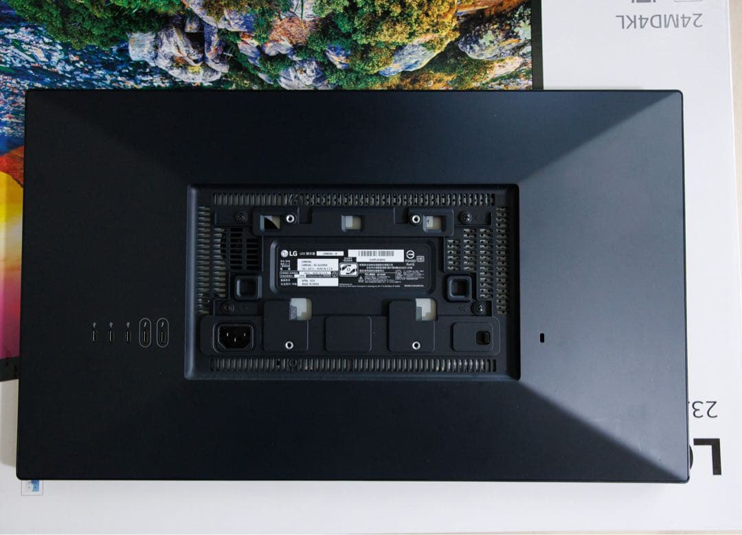 LG Ultrafine 4K 24MD4KL 23.7インチ