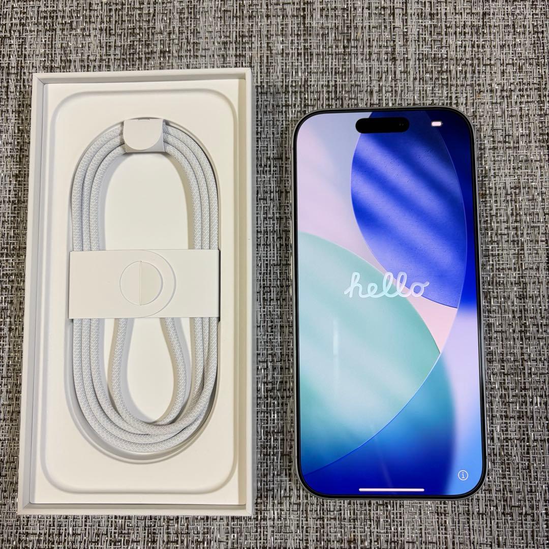 iPhone 17 ホワイト 256GB