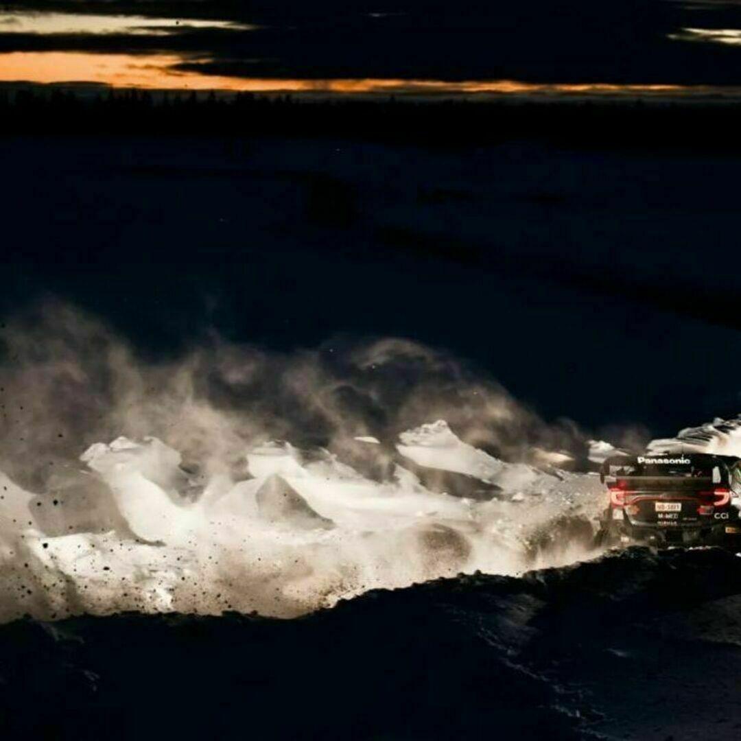 TOYOTA GAZOO RACING WRC ジップアップ パーカー【XL】