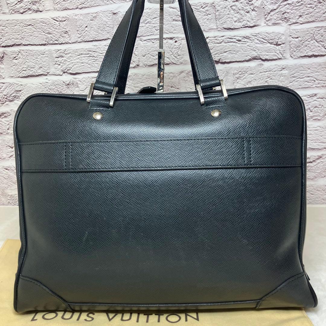 ルイヴィトン タイガ イゴール 本革 レザー A4 ビジネスバッグ 黒