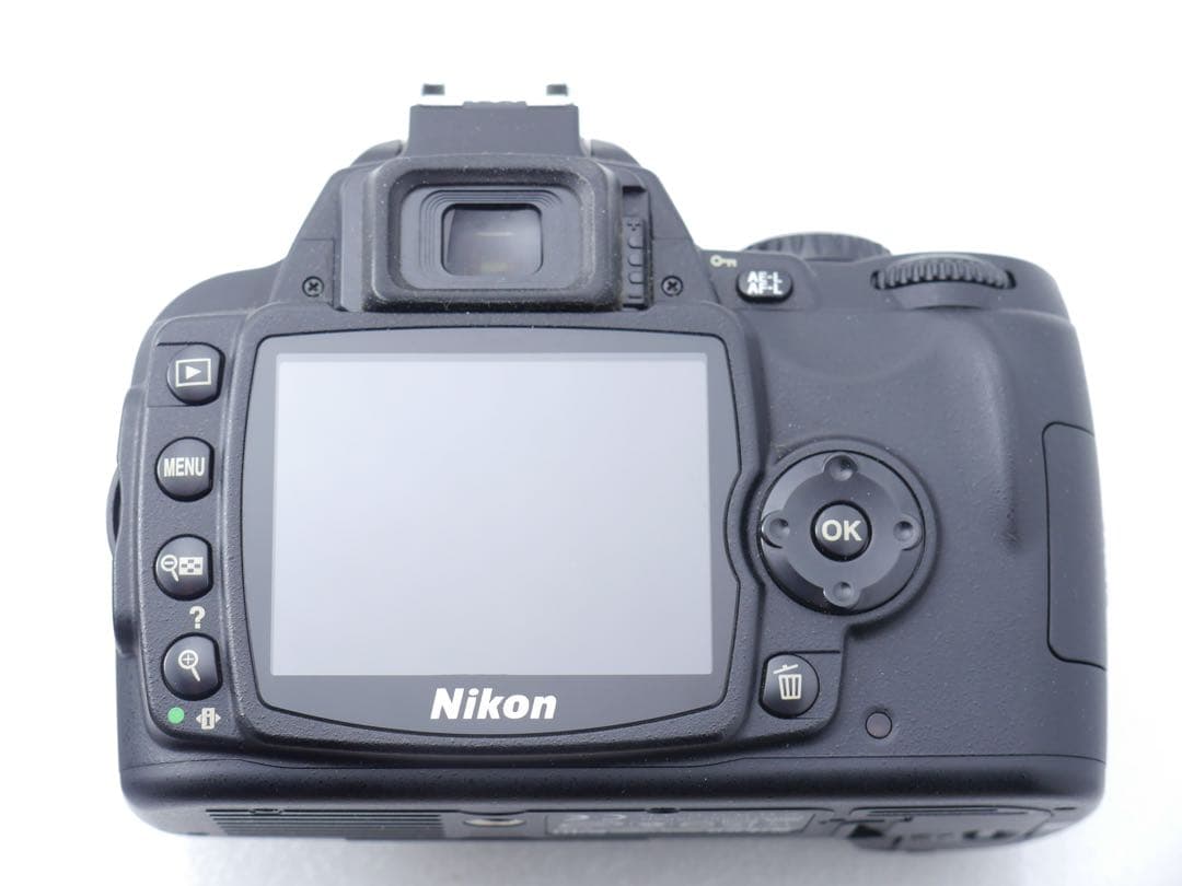 Nikon D40 レンズキット [ショット数255回]