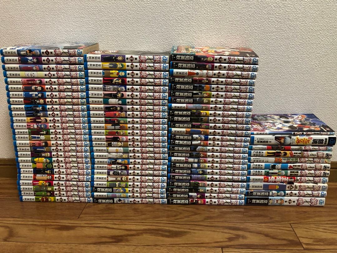 銀魂 全巻セット ※72巻欠品 関連本9冊付き