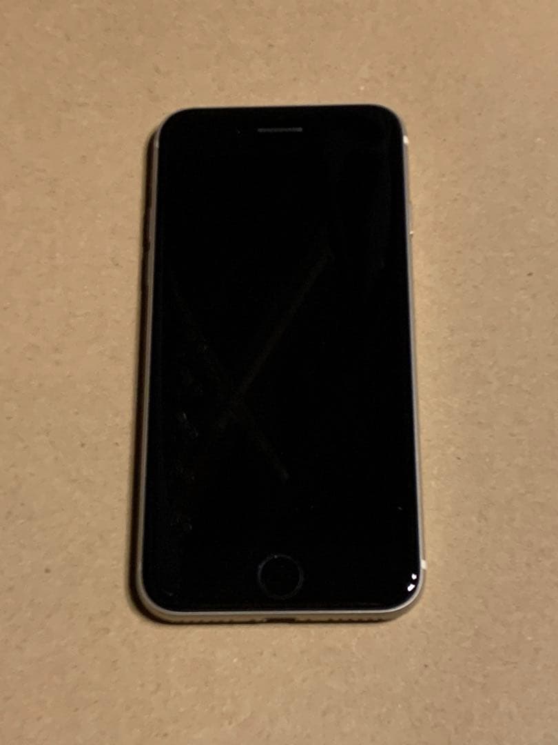 iPhone SE 3世代 128GB スターライト