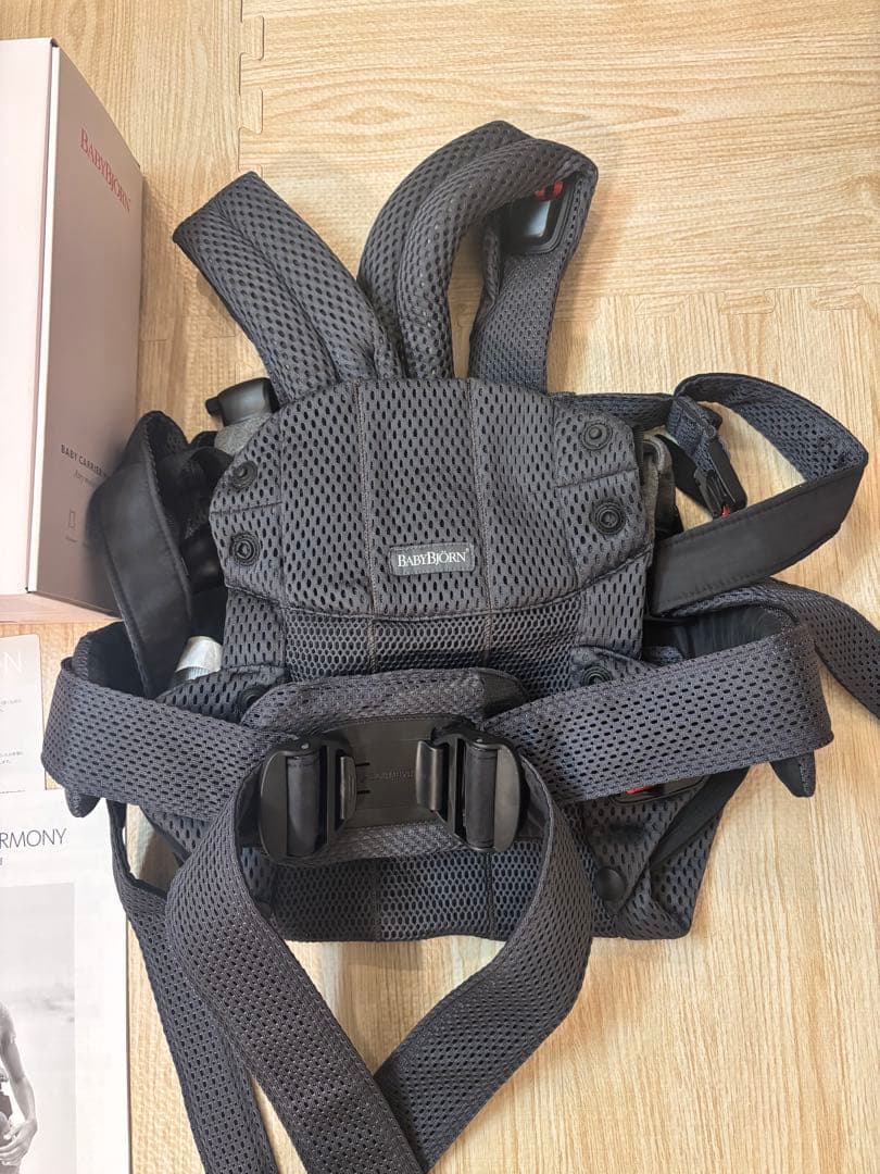L*i様 【匿名配送】ベビービョルン HARMONY 抱っこ紐 メッシュ