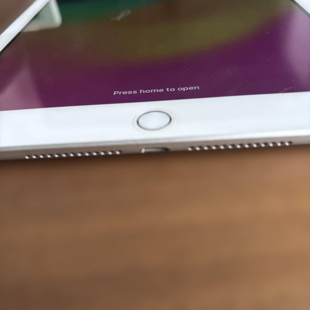 ハ*ム様 iPad 第6世代 32GB Wi-Fiモデル Apple Penci