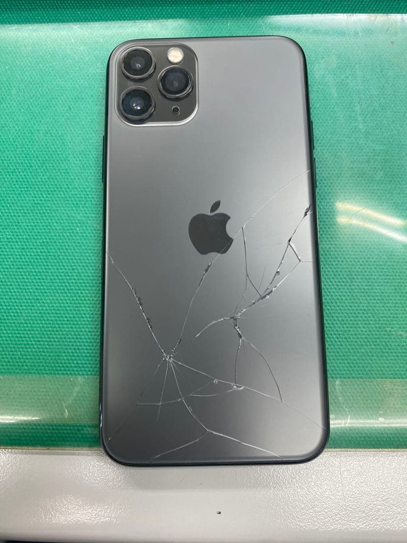 Apple iPhone 11 Pro 本体　ジャンク