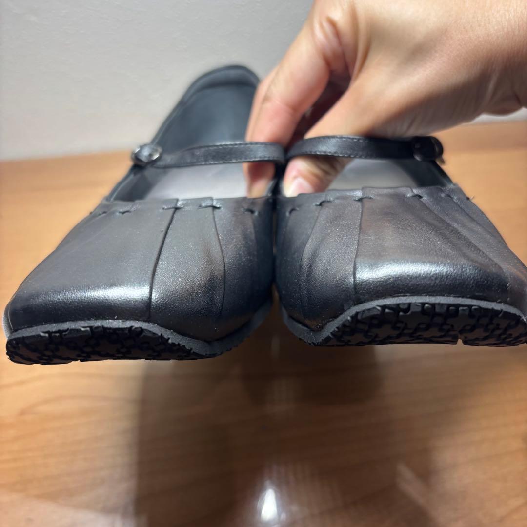 【新品】pedala ペダラ　パンプス　ストラップ　ダークグレー　23cm