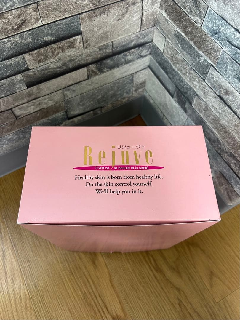 リジューヴェ Rejuve 美顔器