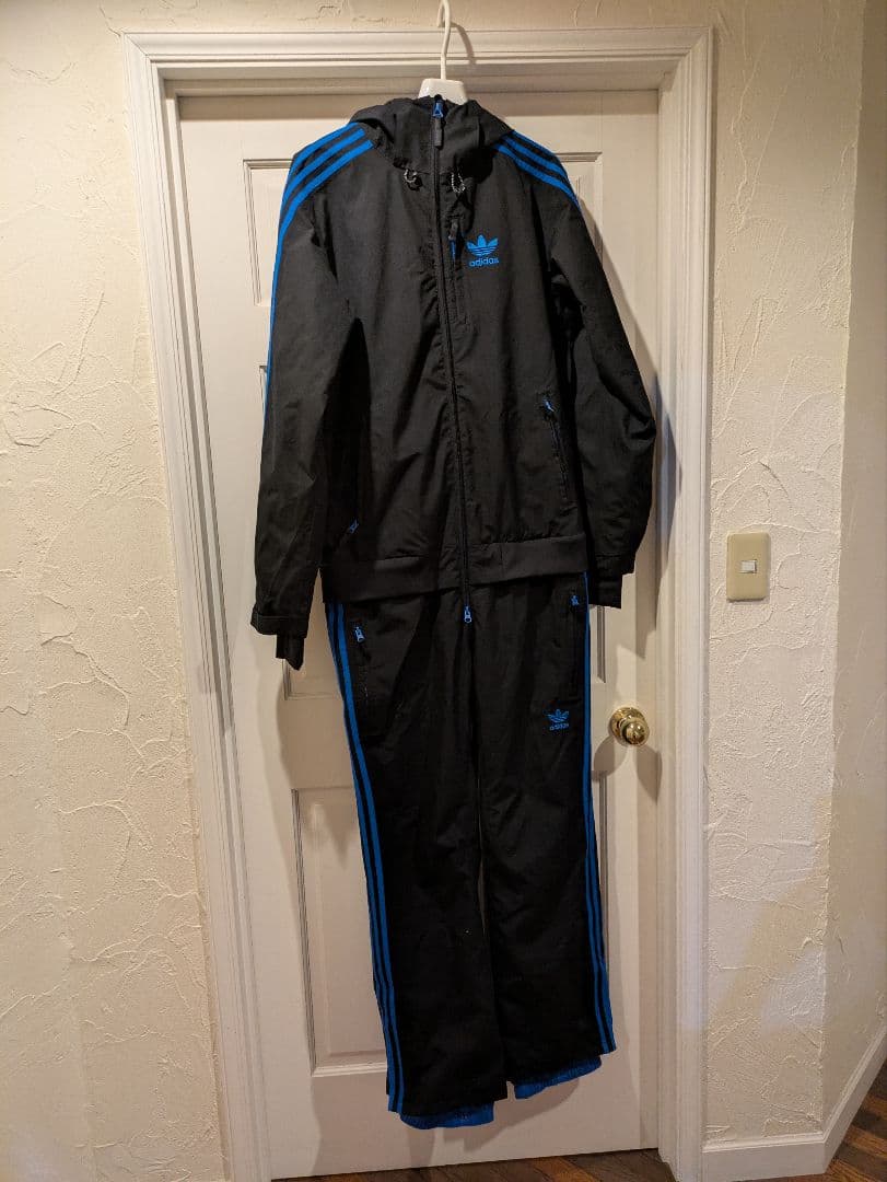 アディダス　Adidas スノーボード　ジャンプスーツ　つなぎ　M